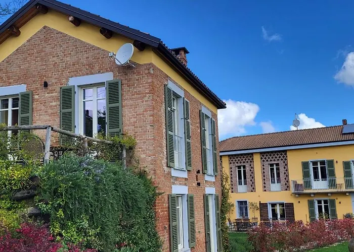 Casa Ginia Grosses Haus * Agliano Terme